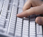 Интернет-мошенник развел астраханца на 26 тысяч