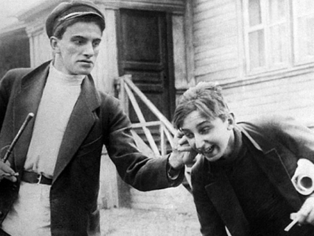 Чем жили. В январе многие астраханцы хулиганили