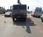 В Астрахани груженный "КамАЗ" сбил девушку на "зебре"