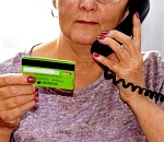 Астраханская пенсионерка по совету «следователя МВД» в течение месяца отдала более 2,5 млн рублей