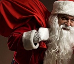 В астраханском торговом центре работает фотозона с Санта-Клаусом