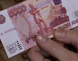 В Астрахани почтальон подменила купюру из пенсии 95-летней женщины на фальшивую