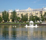 Бизнес-молодежь и губернатор устроят пикник на Лебедином озере