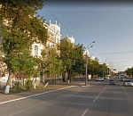 В центре Астрахани на фасадах домов стало меньше визуального мусора