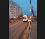 Водитель астраханской маршрутки чуть не избил пассажира на глазах у ребёнка