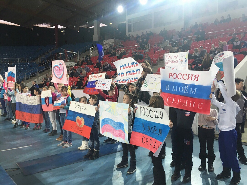 В Астрахани поддержали олимпийцев акцией «Россия в моем сердце!»