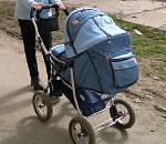 В Астрахани пенсионерка украла коляску, чтобы подарить ее внучке