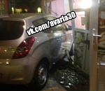 В Астрахани иномарка проголодалась и врезалась прямиком в пекарню