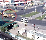 В Астрахани столкнулись маршрутка и грузовик: пострадали пять человек