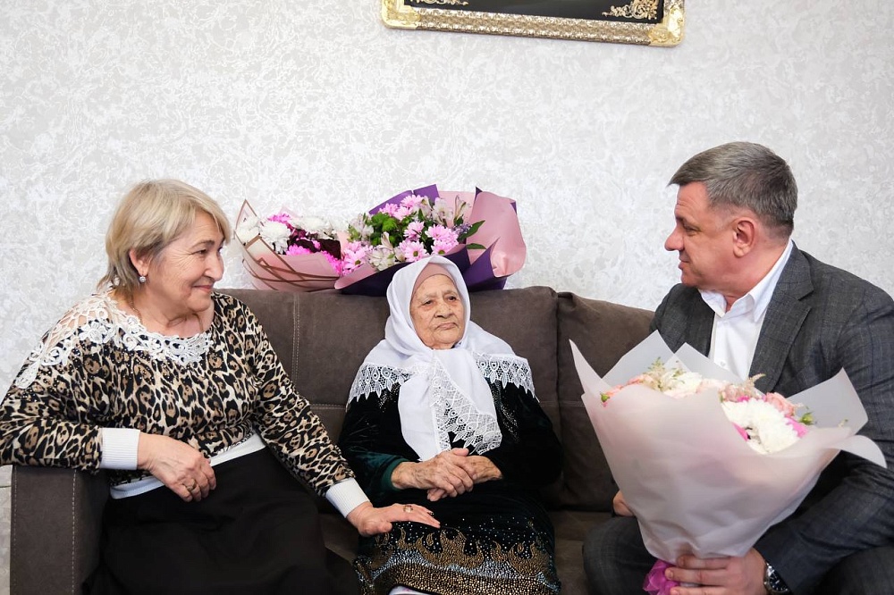 Астраханский ветеран Великой Отечественной войны отмечает 100-летний юбилей