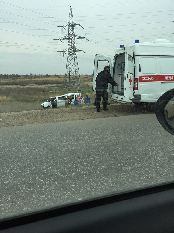 Маршрутка столкнулась с автобусом в Астрахани