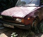 В Астрахани ищут хозяина разбитого автомобиля