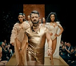 Модель из Астрахани снялась в новом клипе Галустяна