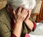 Ради «хорошего вечера» астраханская пара отобрала у пенсионерки 83 тысячи рублей