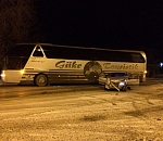 В Астрахани столкнулись автобус и легковушка