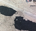  Астраханец самостоятельно положил асфальт в своем дворе