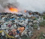 Свалка снова горит под Астраханью