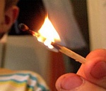 В Астрахани две девочки сожгли автомобиль