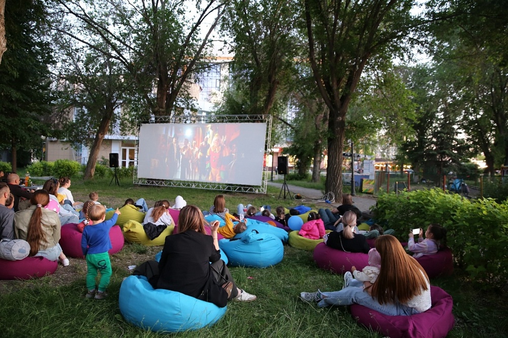 Астраханцам бесплатно покажут самые кассовые кинопремьеры года