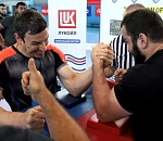 Турнир по армрестлингу прошел при поддержке ЛУКОЙЛа