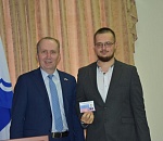 Игорь Седов вручил удостоверения молодым законодателям первого созыва