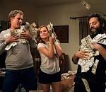 Для счастья астраханцам нужно 150 тысяч рублей в месяц