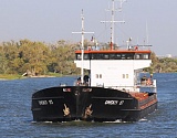 В Астраханской области снялось с мели судно, простоявшее на реке 17 дней