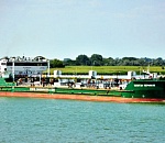 Сегодня в Волго-Каспийском канале теплоход успел сесть на мель и сняться с нее