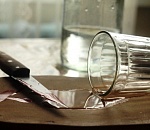 Астраханец пырнул ножом в горло собутыльника