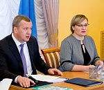 Что Сергей Морозов делал в ЗАГСе?