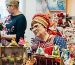 Астраханские сувениры представлены на выставке в Париже