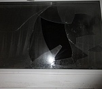 В Астрахани из-за фейерверка выбило стекло в многоэтажке