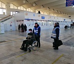 Услугами сопровождения на вокзалах Астраханского региона ПривЖД с начала 2022 года воспользовались около 1,5 тыс. маломобильных граждан 