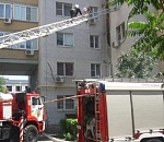 Недалеко от Метро в Астрахани из десятиэтажки эвакуировали детей и взрослых