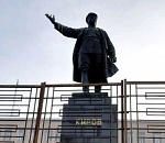 В Астрахани под памятником Кирову проверили грунт на предмет пустот