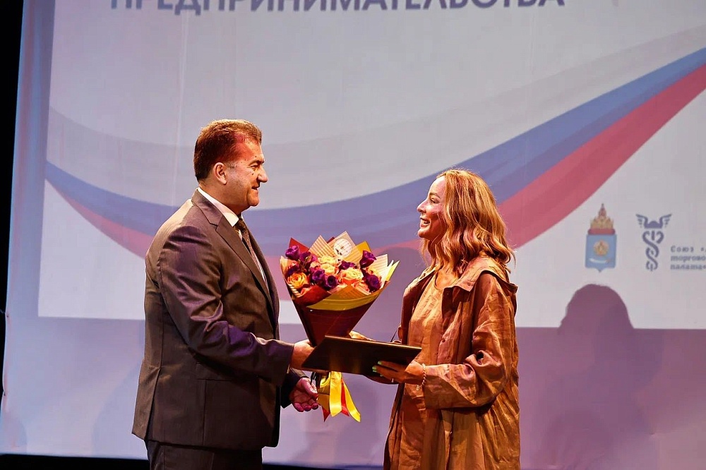 Астраханских предпринимателей наградили в их праздник