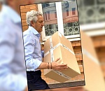 Депутат Госдумы Леонид Огуль передал Астраханской области 12 тысяч медицинских масок «Бриз»