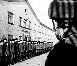 15-летнего подростка отправили в колонию за надругательство над маленькой сестрой