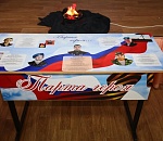 В астраханской школе открыли парту героя