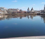 Дохлую рыбу с Лебединого озера убрали, а водоем почистили от мусора