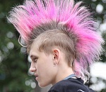 Хиджабы, пирсинг и прическу «ирокез» в астраханских школах запретили окончательно