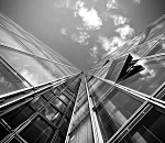 Накануне праздника астраханка выпала из окна