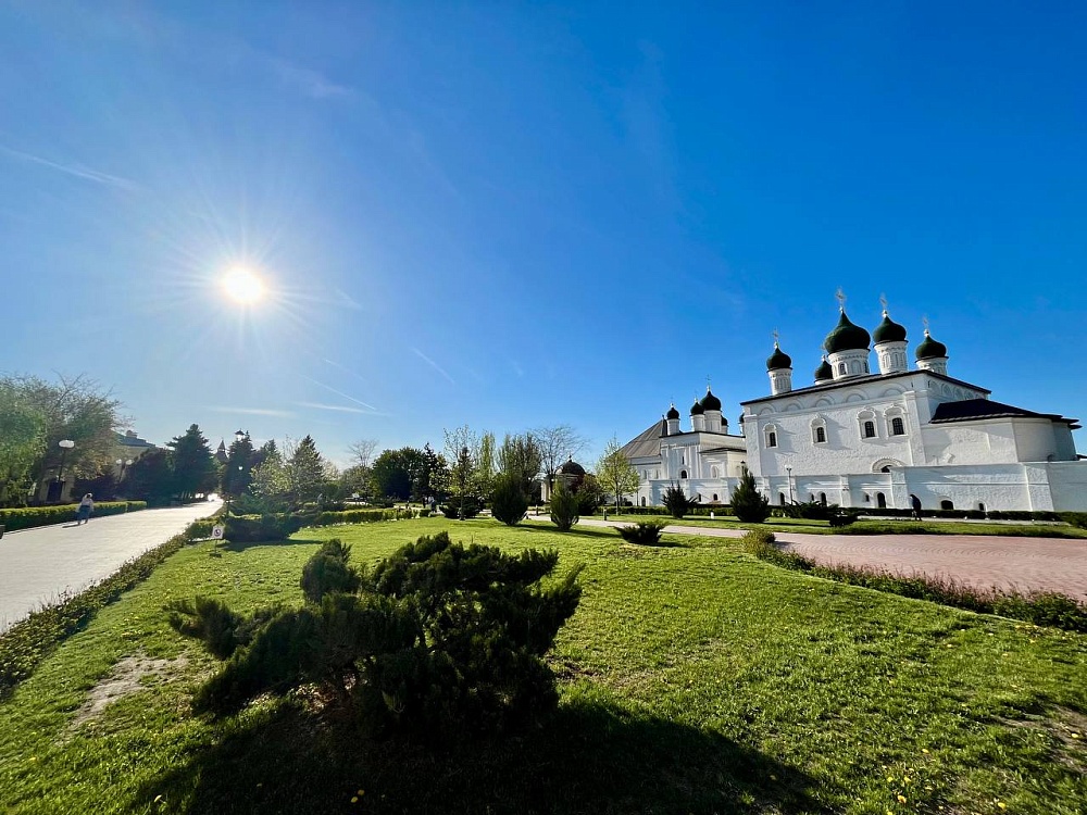 Завтра в Астраханской области опять +35