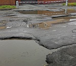 Пятиклассница пожаловалась губернатору на плохие дороги 