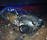 Астраханец устроил ДТП и убежал, оставив иномарку в огне