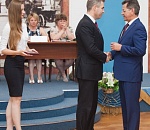 Астраханские власти обещают полностью обеспечить местных сирот жильем