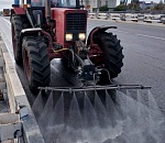 На мостах Астрахани продолжают наводить марафет