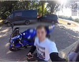 Астраханская полиция поймала мотогонщика благодаря выложенным им в интернет видео