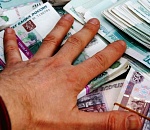 В Астрахани торгового представителя подозревают в присвоении денег и материалов почти на 2 млн рублей