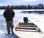 Восточнее Астрахани сельчанин спас трех мужчин, тонувших в лодке